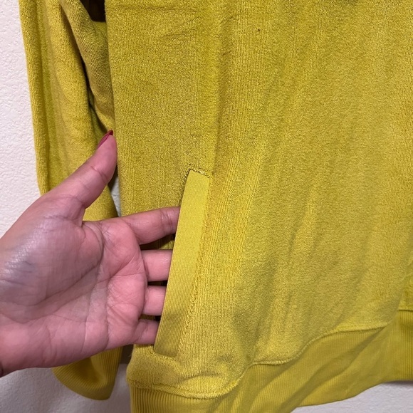 NWOT! Aerie Offline Yellow Towel-like material Quarter zip size extra small - Picture 3 of 4